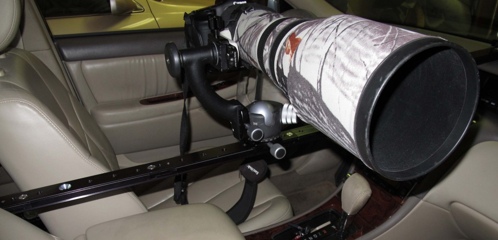 Lens side view of Camera mounted on Vacu-Pod Bar System using clamp